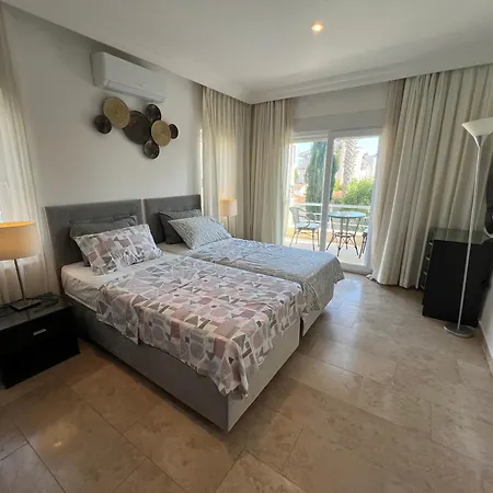Villabelek فيلة